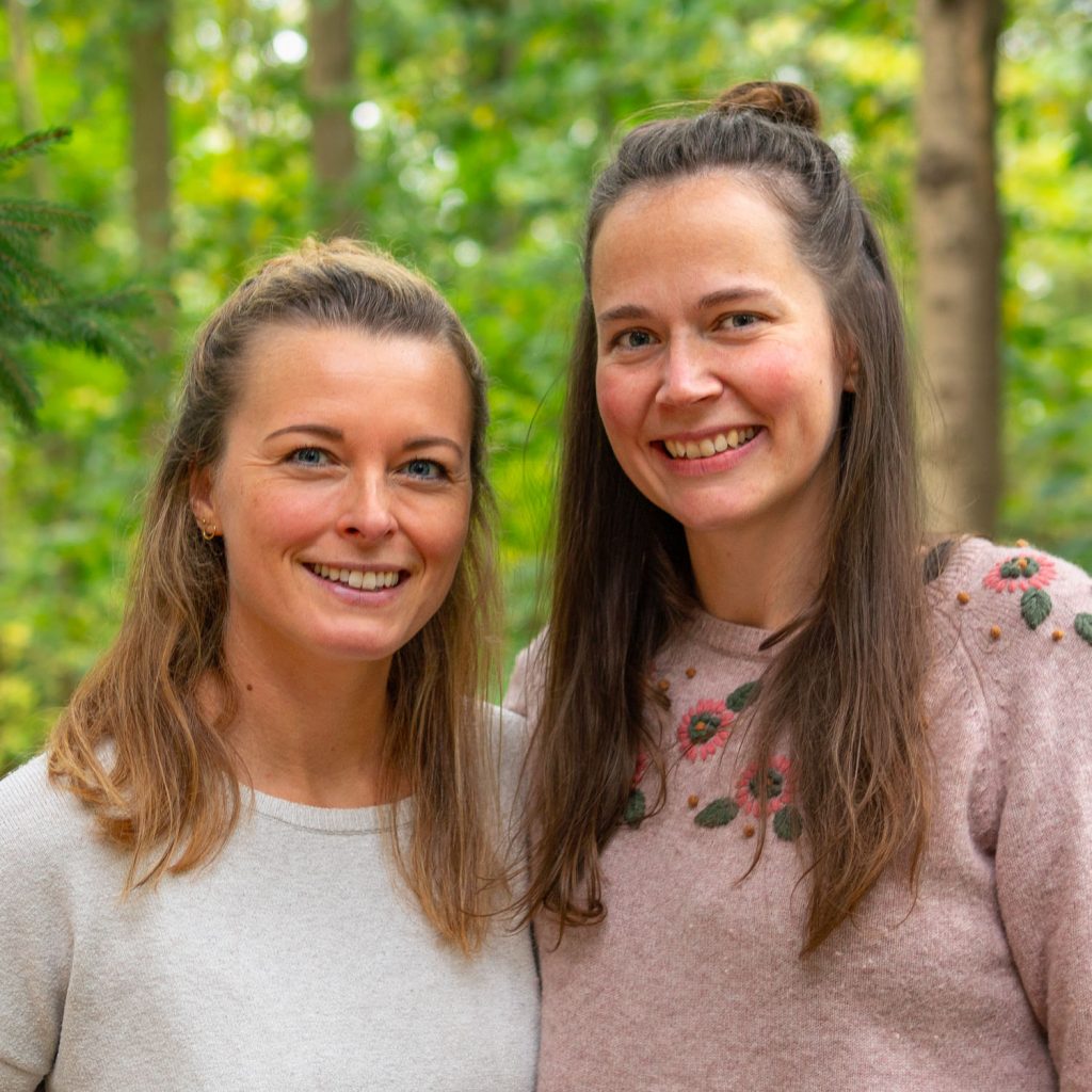 Freundlicher Elternrat im Wald